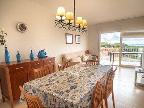 Living area - 06.50 Ralet Apt pool PK near beach (S´agaro)