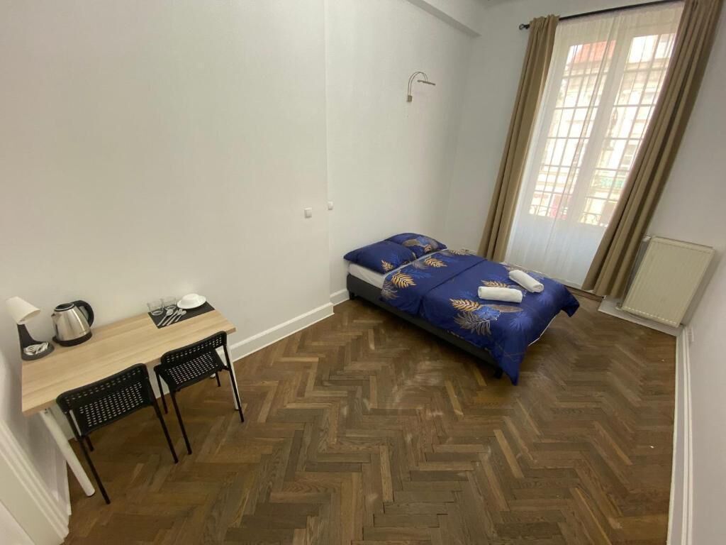 Classic-huone, 1 parisänky | Työpöytä, kannettavalle tietokoneelle sopiva työtila