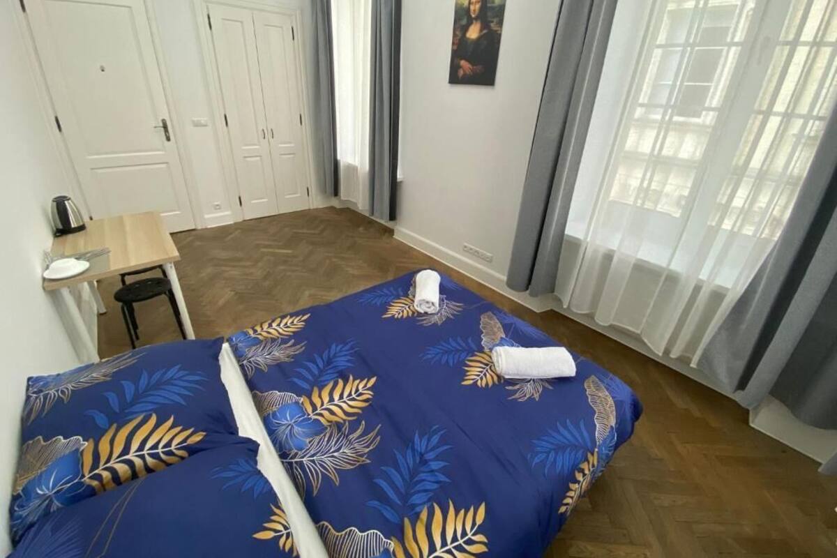 Classic Room, 1 Double Bed | Desk, laptop workspace, iron/ironing board