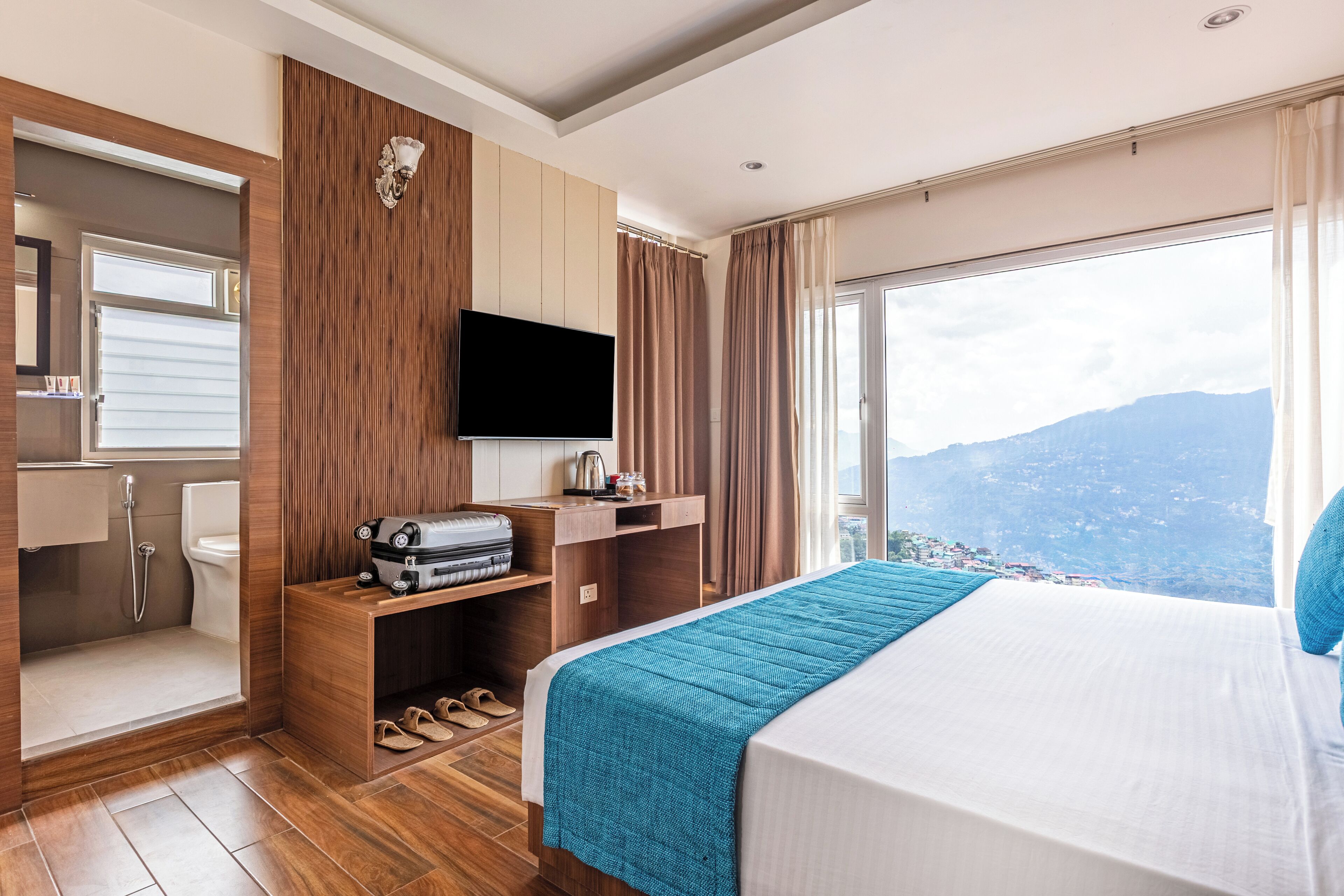 Valley View Room with Balcony | Wi-fi (inkludert)