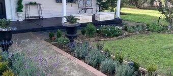Maison Blue -Self-contained accommodation
Meander Valley - Deloraine