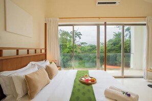 3 bedrooms, in-room safe, iron/ironing board, free WiFi - Cruiser Luxury Villa At North Goa,Vagator
5 min to the Beachs/Restaurant's (Vagator)