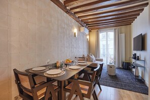 Dining - New apartment Center of Paris Place de la Bourse (Paris)