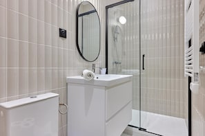 Een douche, een haardroger