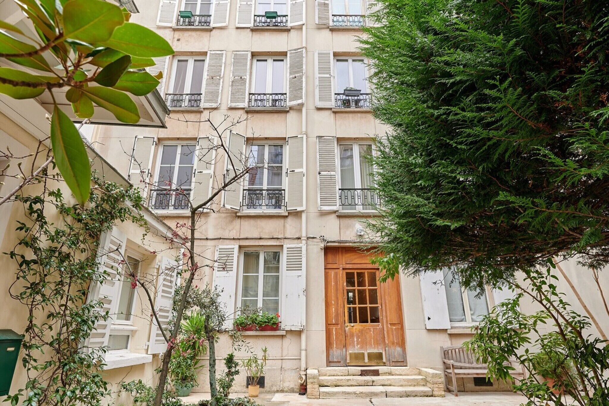 تفاصيل الفندق من الخارج