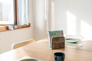 Dining - GuestHost - Charming 69 sqm apartment, ideal for groups or families of up to 6 people, located on the first floor of a building.The property is in a quiet neighborhood equipped with all essential services and well connected to both the center of Muggia a (Muggia)