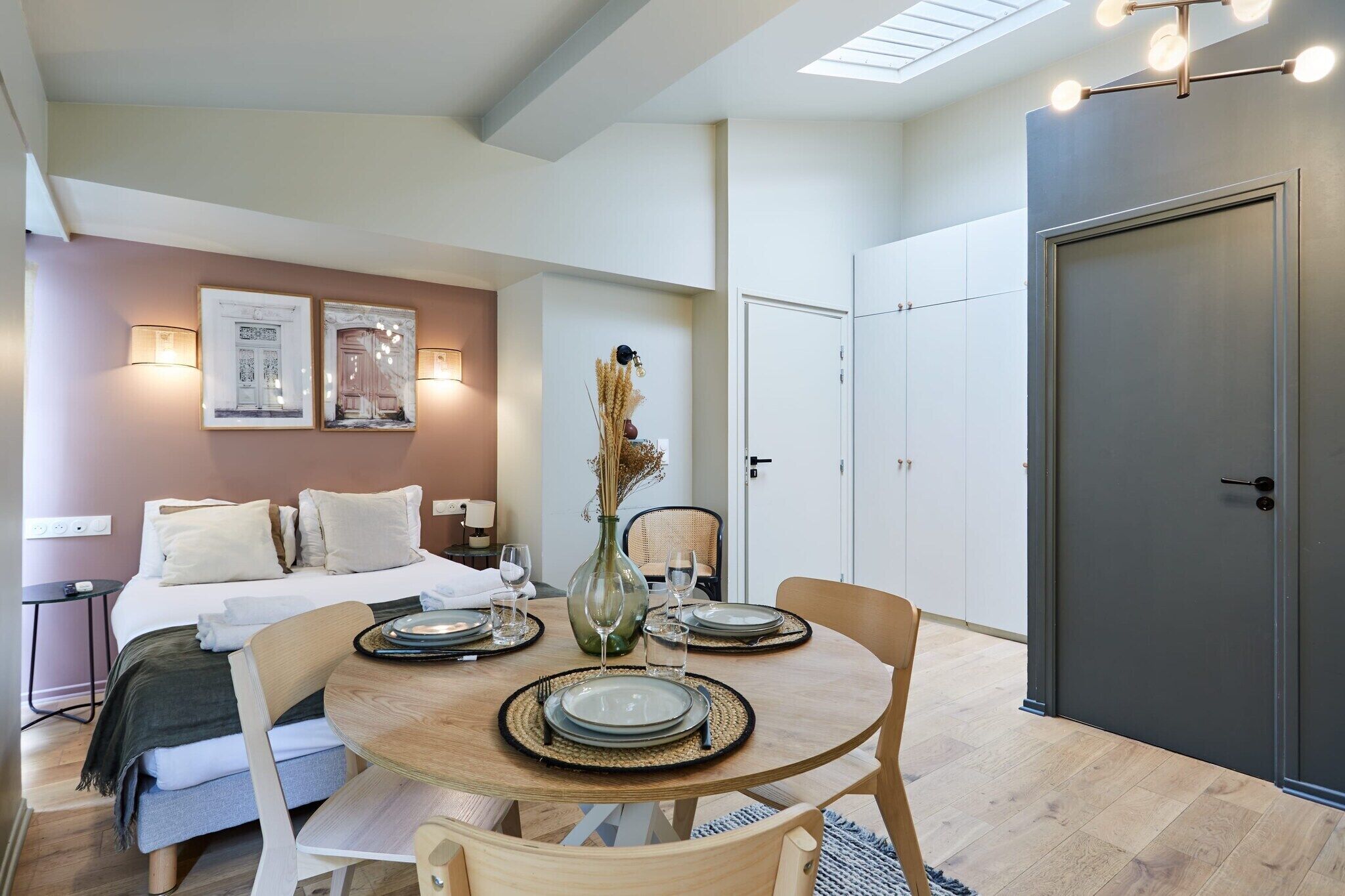 免费 WiFi、床单