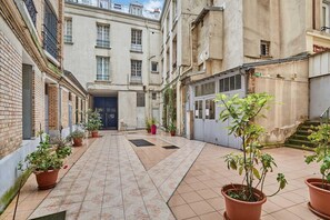 Exterior - Charming Apartment Center of Paris by Studio Prestige (Paris)