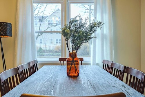 Luxury 5BR Home, Minutes to DC & Ballston Metro