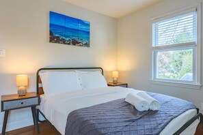 Room - Luxury 5BR Home, Minutes to DC & Ballston Metro (Arlington)