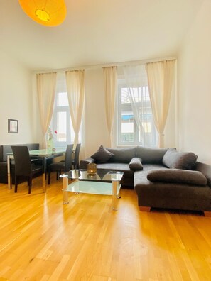 مكواة/لوح كي