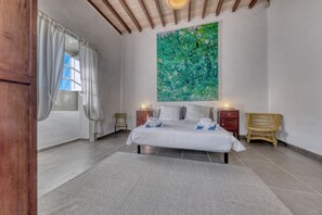 4 habitaciones, cuna de viaje, wifi gratis y ropa de cama 
