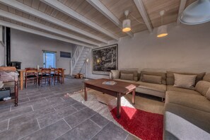 Living area - Casa Amaris - Award-Winning Canarian House By LVH (Haría)