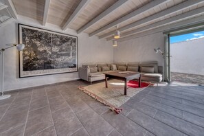 Living area - Casa Amaris - Award-Winning Canarian House By LVH (Haría)