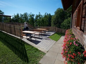 تناول الطعام بالخارج