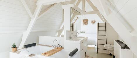 4 Schlafzimmer, WLAN, Bettwäsche