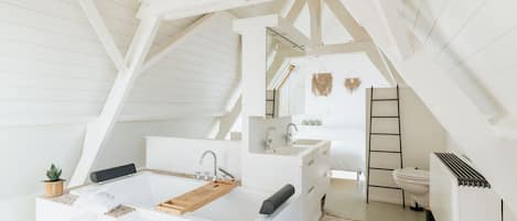 3 chambres, lit parapluie, Wi-Fi gratuit, draps fournis