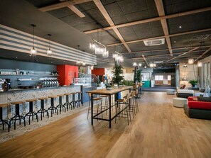 Bar (on property) - Single room, shower, WC - JUFA Hotel Weiz (Weiz)