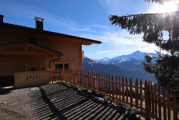Property grounds - Chalet at 1700m with panoramic views (Hippach)