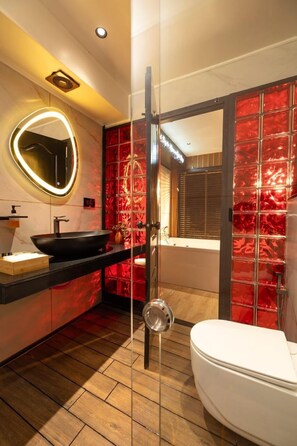 Comfort Double Room | Bilik Mandi | Kelengkapan dandanan diri percuma, tuala disediakan, sabun, syampu 