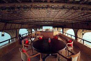 Luxury House, 3 Bedrooms | In-room dining - The Boat Company (Cherthala)