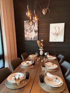 Dining - Le Chalet Lingonberry D39 by Aavalevi (Levi)
