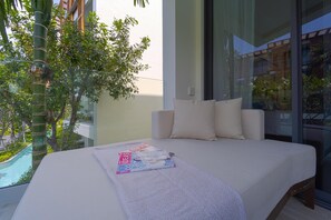 Condo, 2 Bedrooms, Balcony, Pool View | Balcony