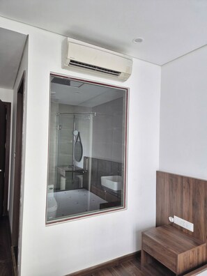 Double Room, City View | Free WiFi