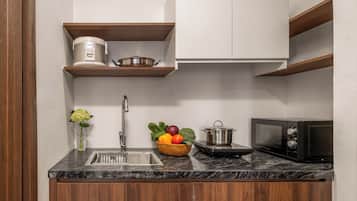 Apartment, Balcony, City View | Desk, laptop workspace, free WiFi, bed sheets