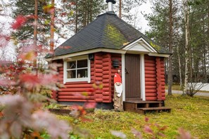 Exterior - Cozy Family Home in Lapland (Rovaniemi)