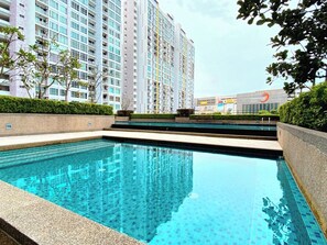 Outdoor pool - Greenfield Regency by Antlerzone (Johor Bahru)