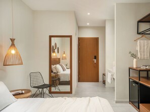 In-room safe, laptop workspace, soundproofing, free WiFi