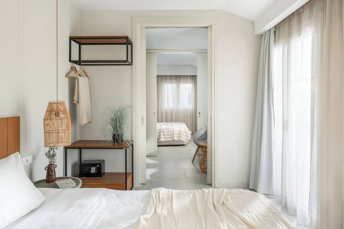 Deluxe Two Bedroom, Family Suite | In-room safe, laptop workspace, soundproofing, free WiFi