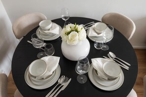 Dining - Snowlight Apartment By BookLapland (Rovaniemi)