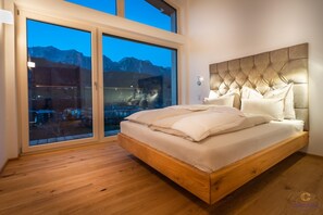 ON TOP with private sauna | In-room safe, individually decorated, blackout drapes - Boutique Aparthotel Chalets Coburg (Schladming)