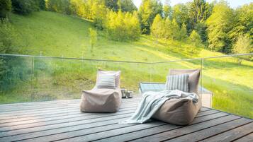 ON TOP with private sauna | Hiên