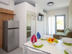 Interior - One Life Suites by Interhome (Bibione)