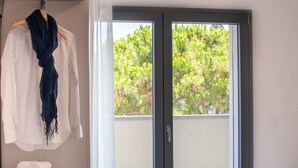 Unclassified image, 4 of 26, button - One Life Suites by Interhome (Bibione)
