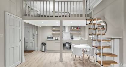 Well Appointed Garden Condo in Kensington Olympia