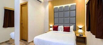 Hotel Aarti Residency