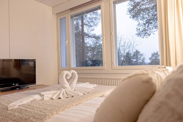 Schreibtisch, WLAN, Bettwäsche