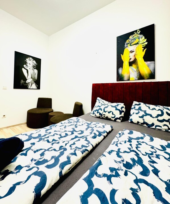 Tabla de planchar con plancha 