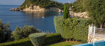 Ionian Calm Villas - Blue - 3 Bedroom Villa With Private Pool