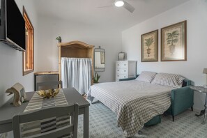 Silitysrauta/-lauta, Wi-Fi, vuodevaatteet