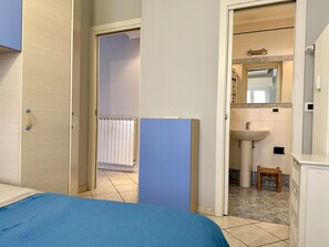 1 bedroom, iron/ironing board, free WiFi, bed sheets - Casa Margherita (Imperia)