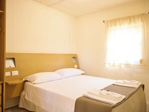 2 bedrooms