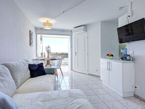 TV - Ipanema Sud by Interhome (Canet-Plage)