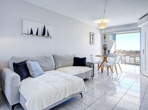 TV - Ipanema Sud by Interhome (Canet-Plage)