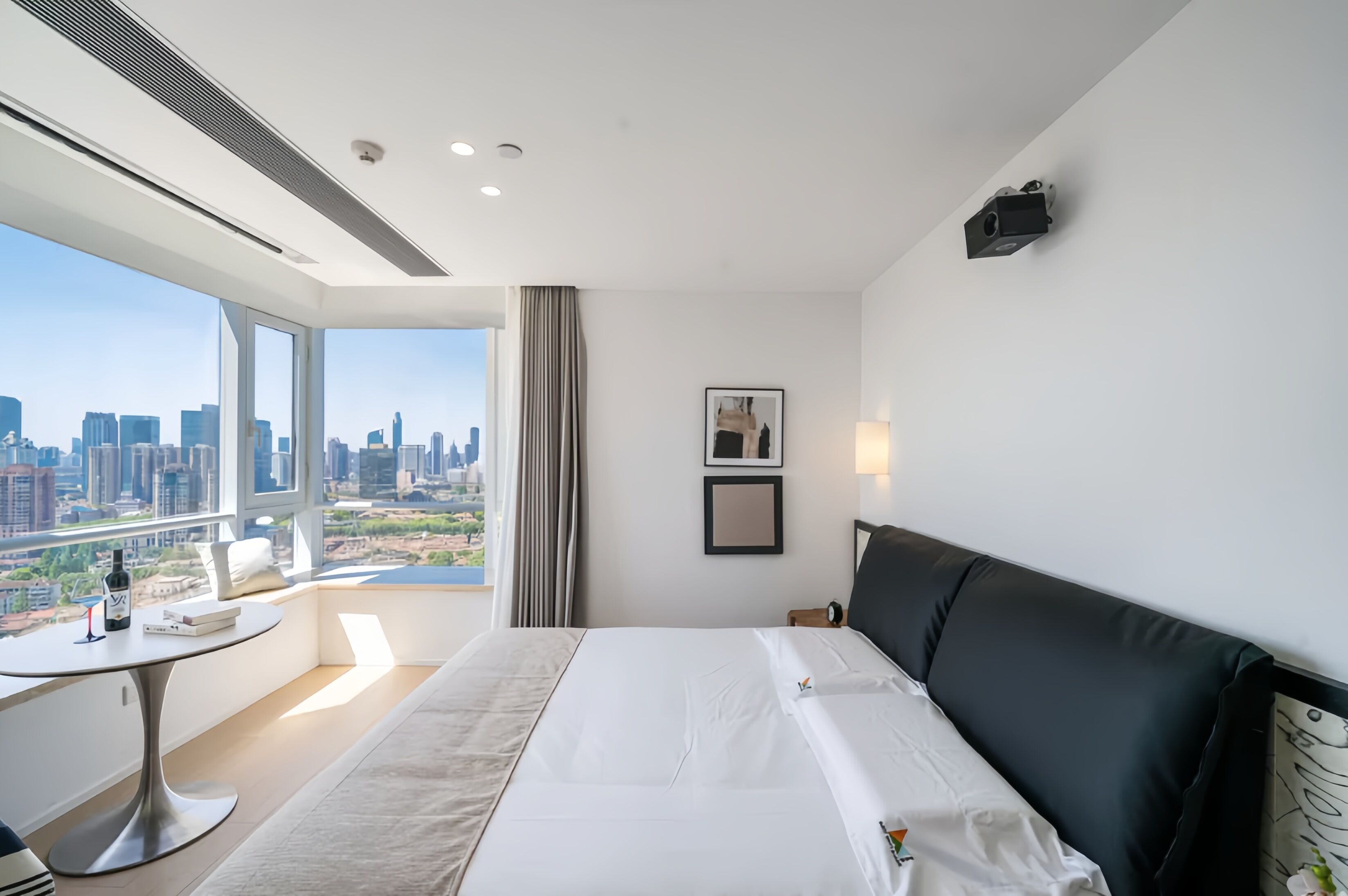 Habitació doble de luxe, vistes a la ciutat | Wifi gratuïta i roba de llit 