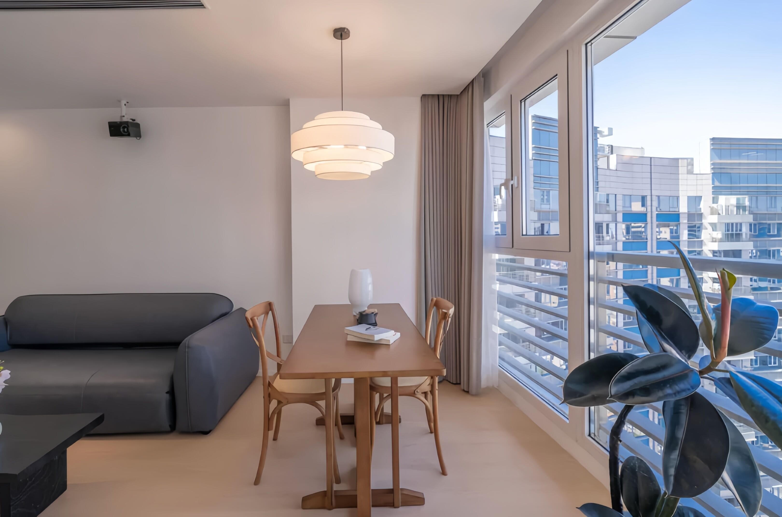 Dobbeltrom – comfort, byutsikt | Bad | Dusj, håndklær, sjampo og toalettpapir